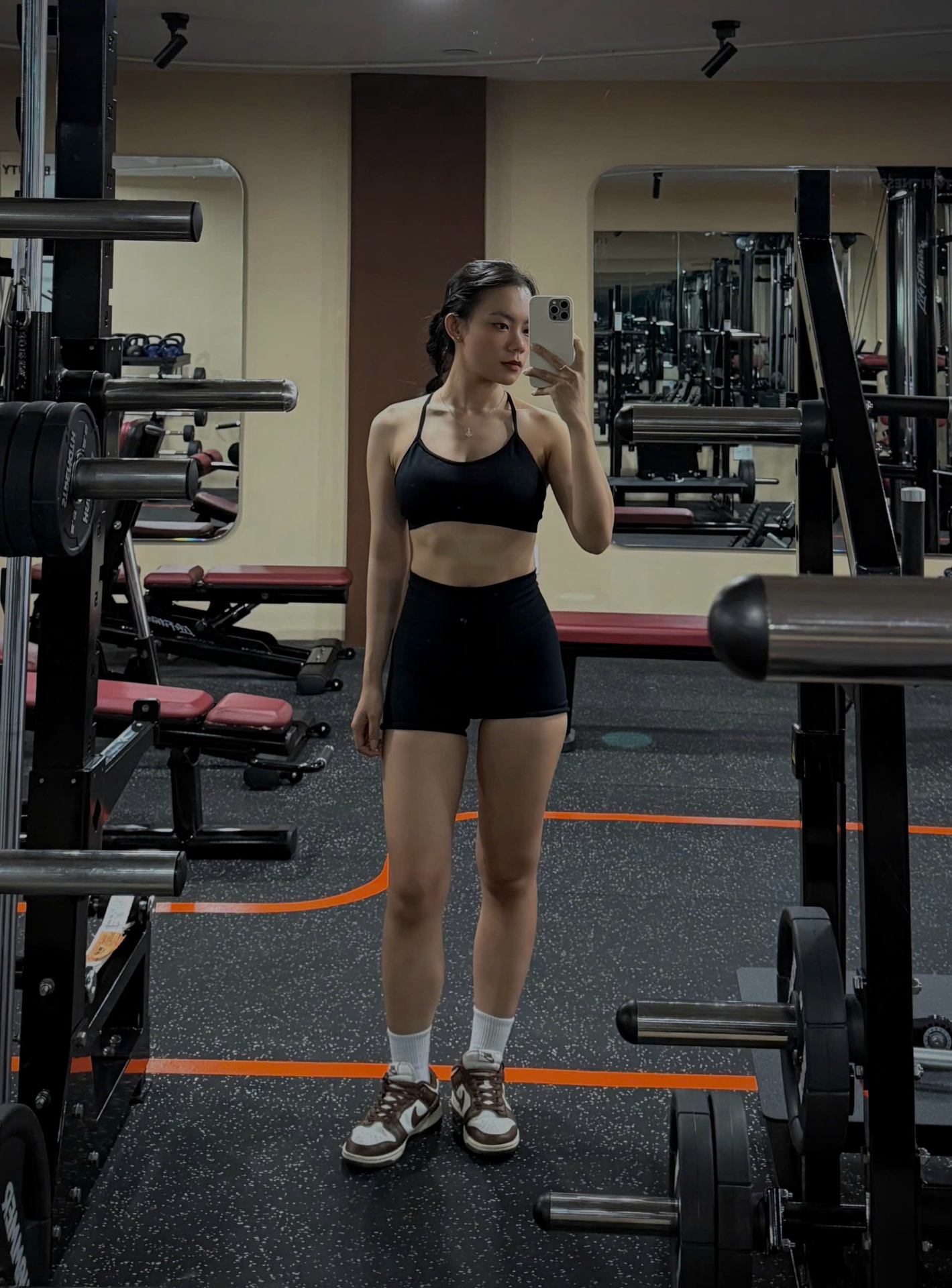 Hằng Lee